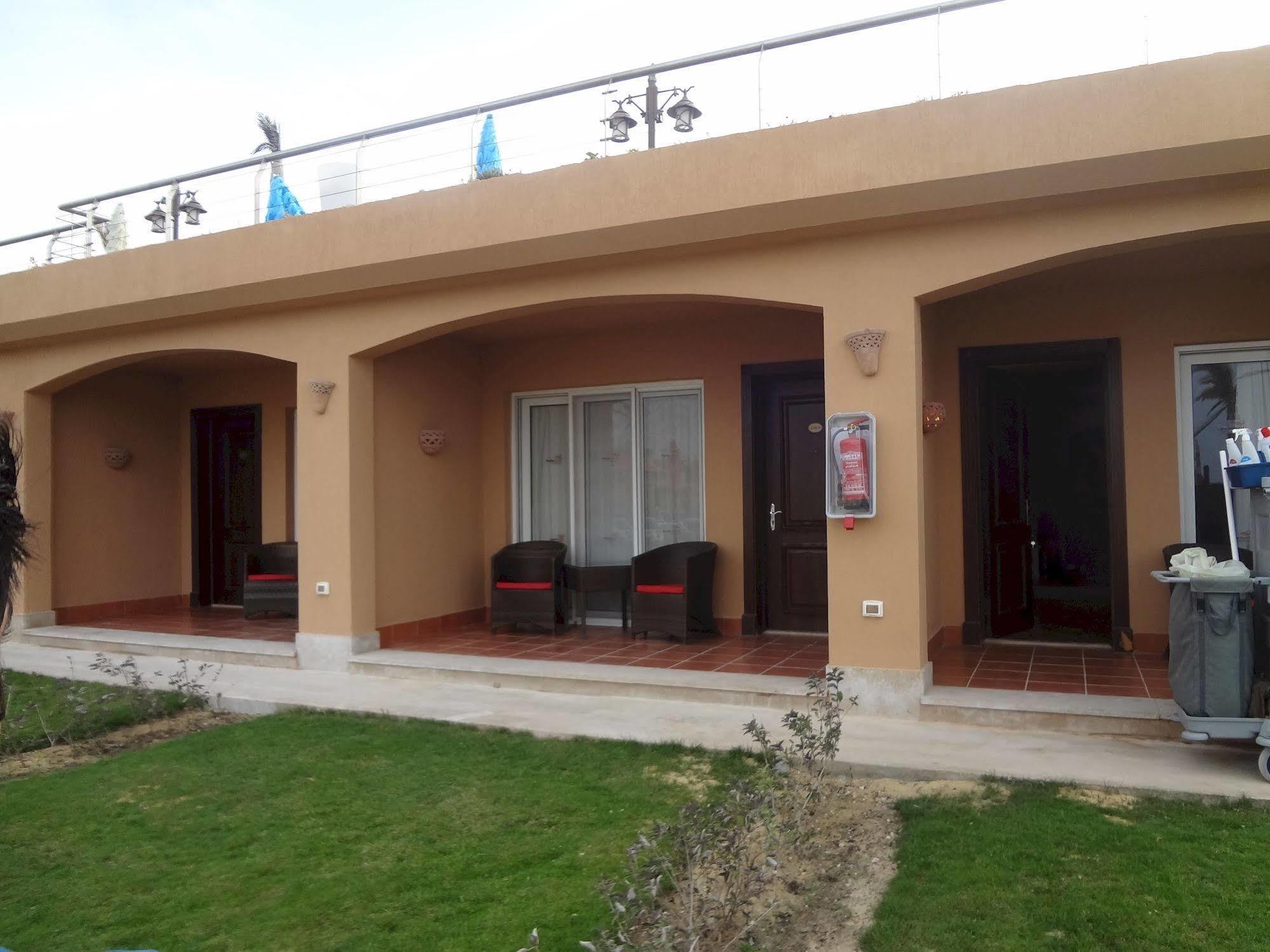 Porto Matrouh Beach Resort Mersa Matruh Extérieur photo